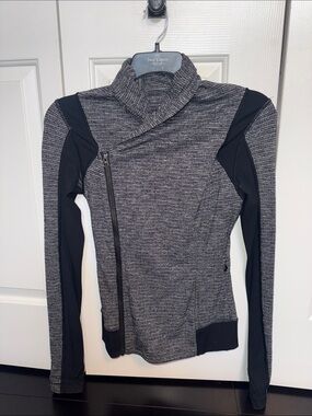 lululemon athletica Gray and Black Asymmetrical Zip Jacket